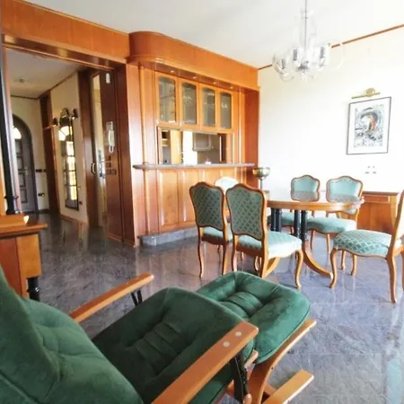 Villa Danica *